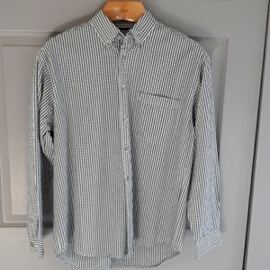 Izod Button Down. Mens Medium. 100% cotton